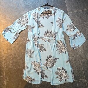 BKE Boutique light blue floral duster